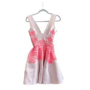 Muehleder V-Neck Floral Dress Cream and Pink Women’s Size Small Excellent EUC